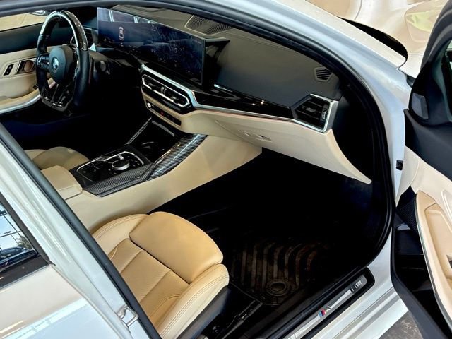 Used 2024 BMW M340i w/ Premium Package image 33