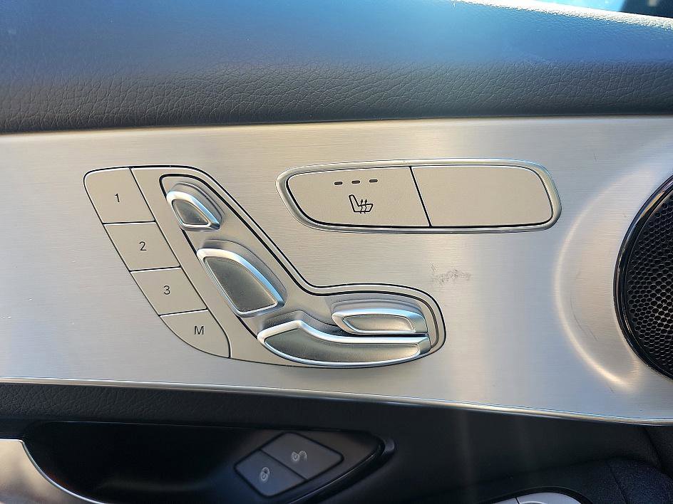 Used 2022 Mercedes-Benz GLC 300 image 9