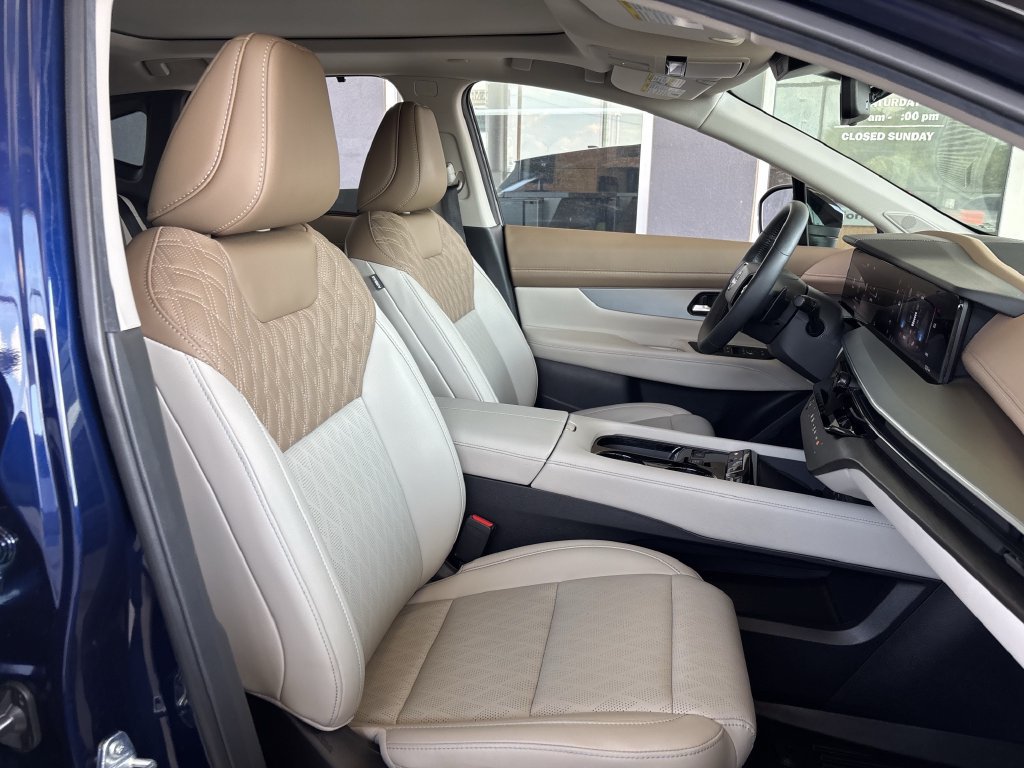 Used 2025 Nissan Murano Platinum w/ Cargo Package AWD/4WD image 29