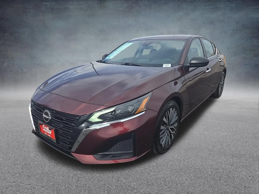 Used 2024 Nissan Altima 2.5 SV FWD image 8