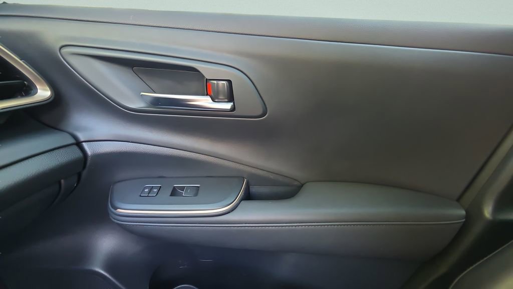 Used 2023 Toyota Crown XLE image 16