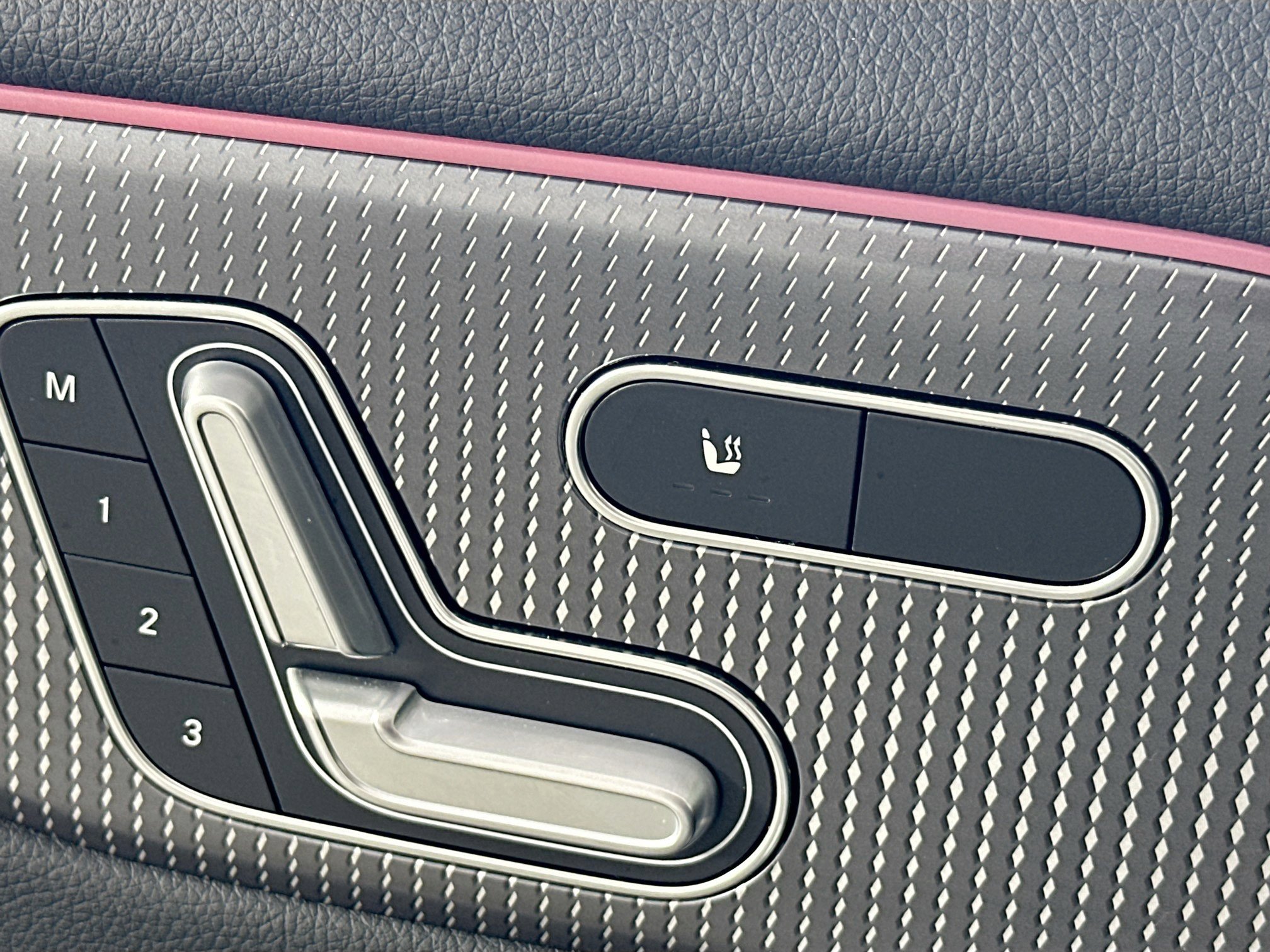 Used 2021 Mercedes-Benz GLA 250 4MATIC image 19