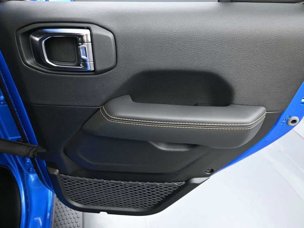 New 2025 Jeep Wrangler Unlimited Sahara AWD/4WD image 17
