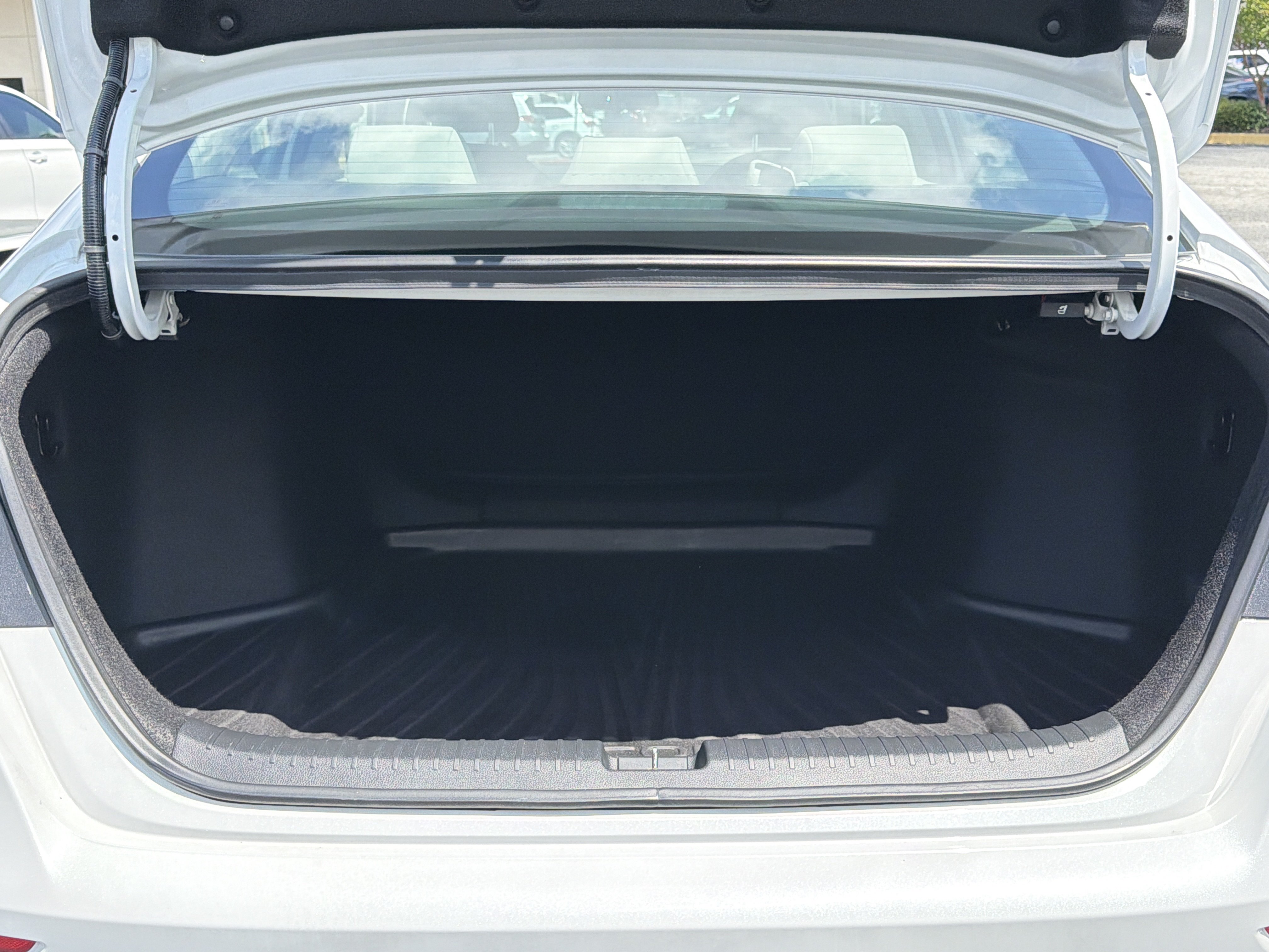 Certified 2025 Honda Accord LX image 29