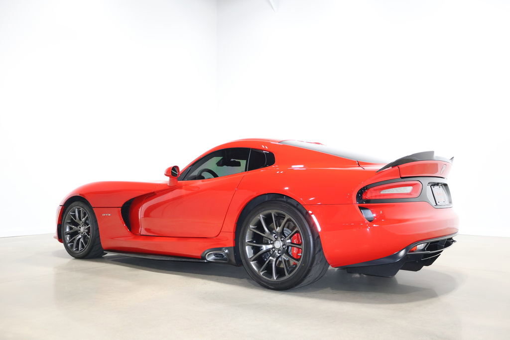 Used 2013 SRT Viper GTS w/ GTS Laguna Interior Pkg image 7
