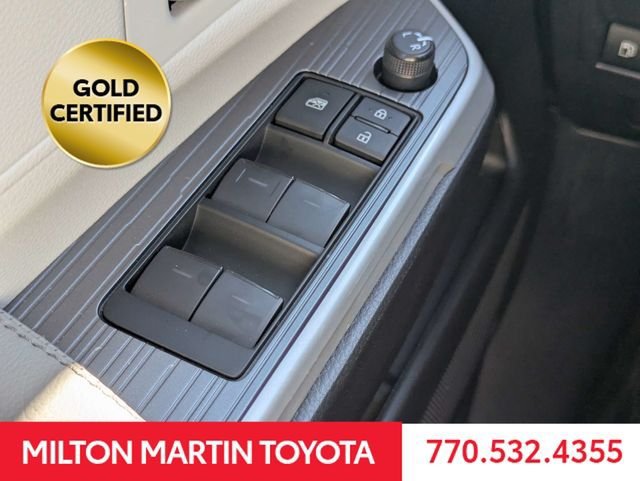 Certified 2026 Toyota Sienna XLE FWD image 28