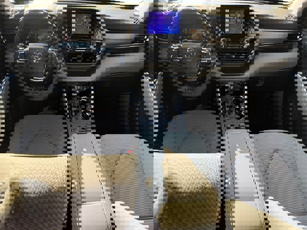 Used 2023 Toyota Highlander Platinum image 10