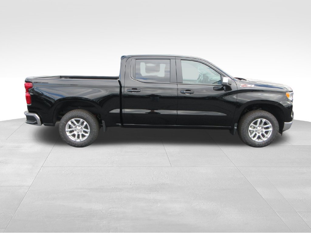 New 2026 Chevrolet Silverado 1500 LT w/ Z71 Off-Road Package AWD/4WD image 7