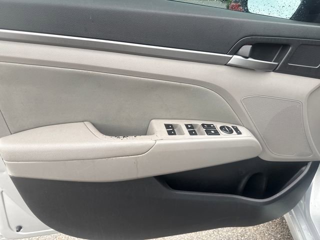 Used 2018 Hyundai Elantra Value Edition w/ Cargo Package FWD image 9