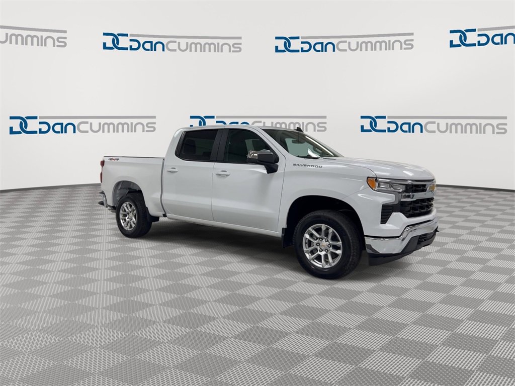 New 2026 Chevrolet Silverado 1500 LT image 2