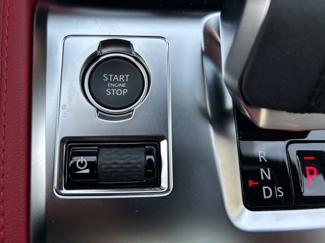 New 2025 Jaguar F-PACE R-Dynamic S image 27