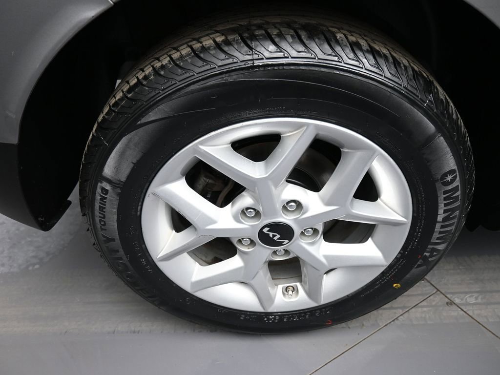 Certified 2022 Kia Soul LX w/ Technology Package image 12