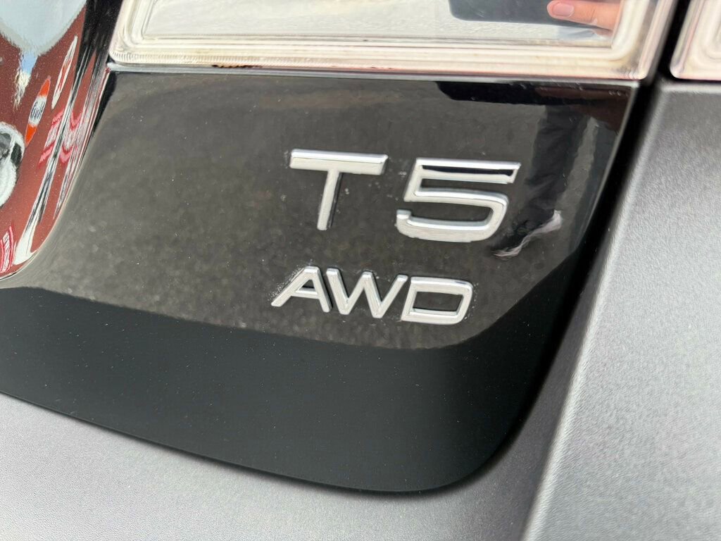 Used 2016 Volvo XC70 T5 Premier w/ Proximity Package image 44