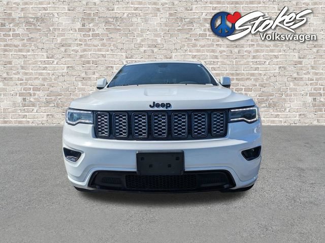 Used 2020 Jeep Grand Cherokee Altitude RWD image 9