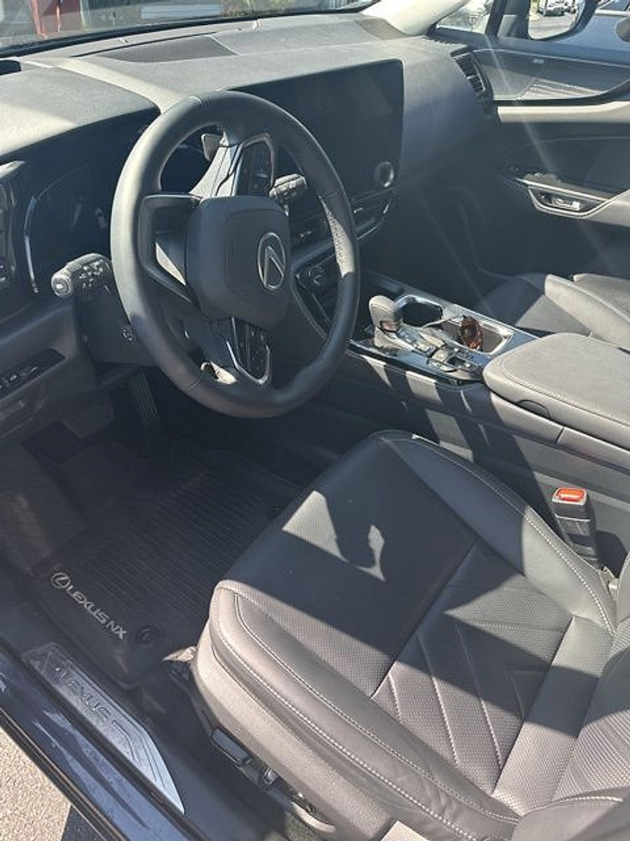 Used 2024 Lexus NX 350h AWD w/ Vision Package image 4