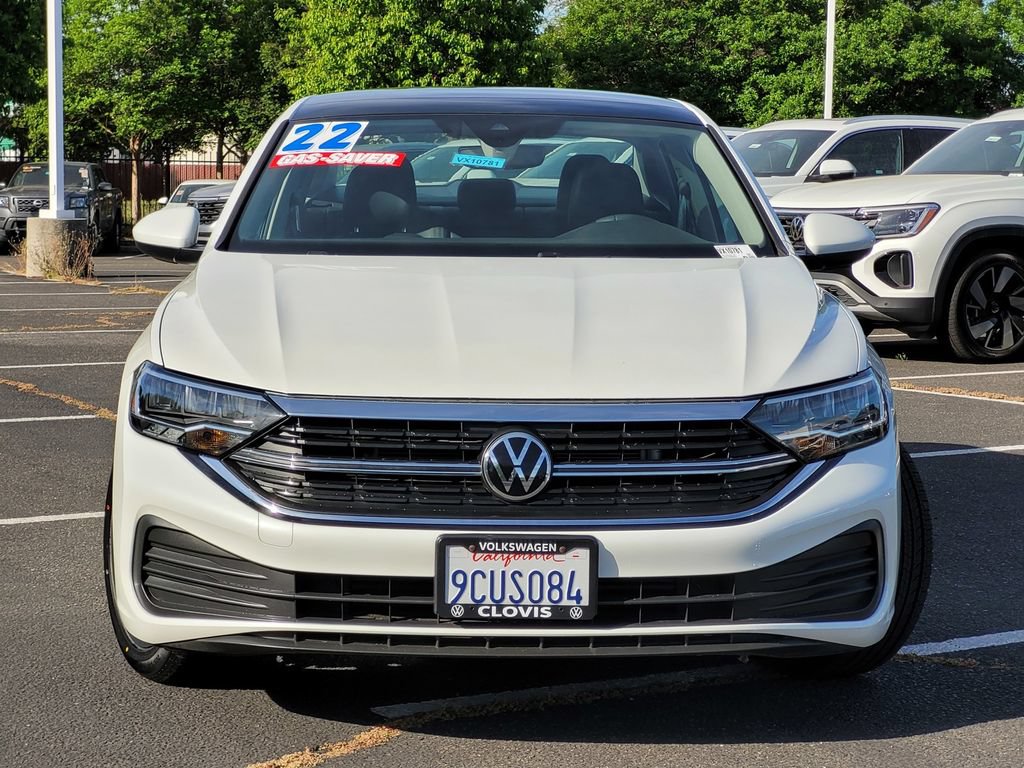 Used 2022 Volkswagen Jetta SE FWD image 3