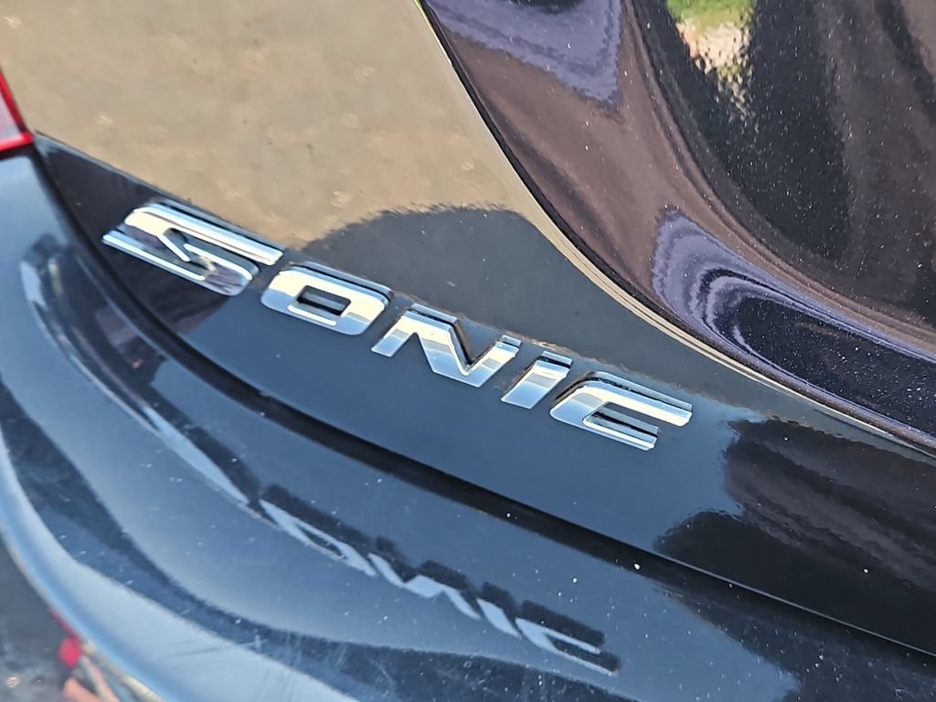 Used 2017 Chevrolet Sonic LS FWD image 7