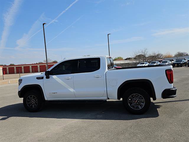 Used 2024 GMC Sierra 1500 AT4X image 2