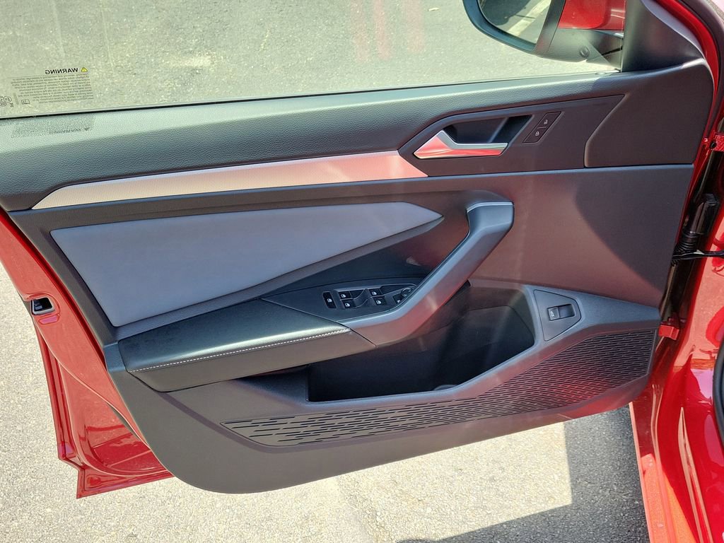 New 2026 Volkswagen Jetta SE FWD image 12