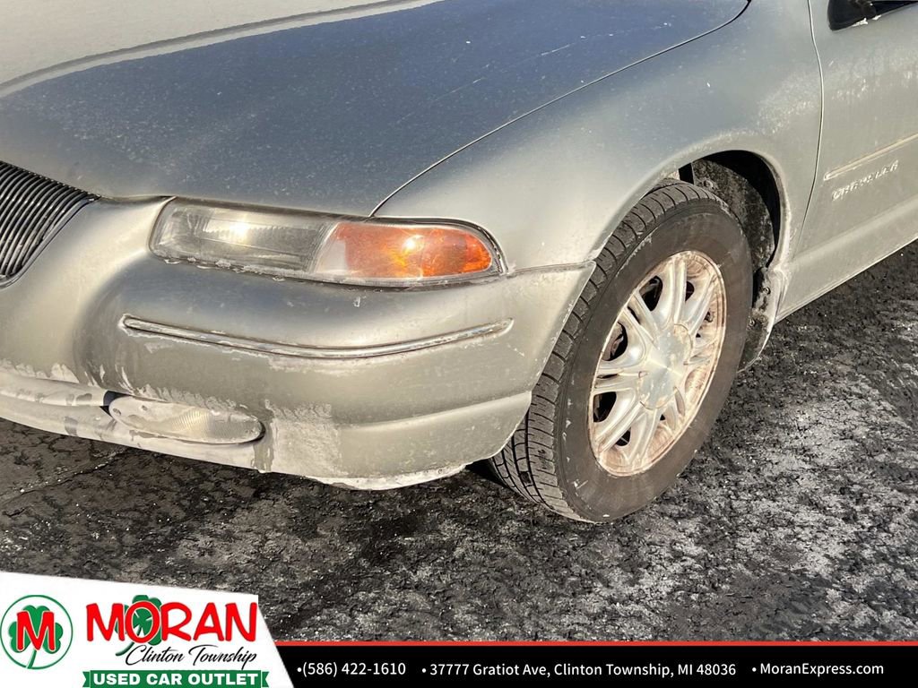Used 1996 Chrysler Cirrus image 8