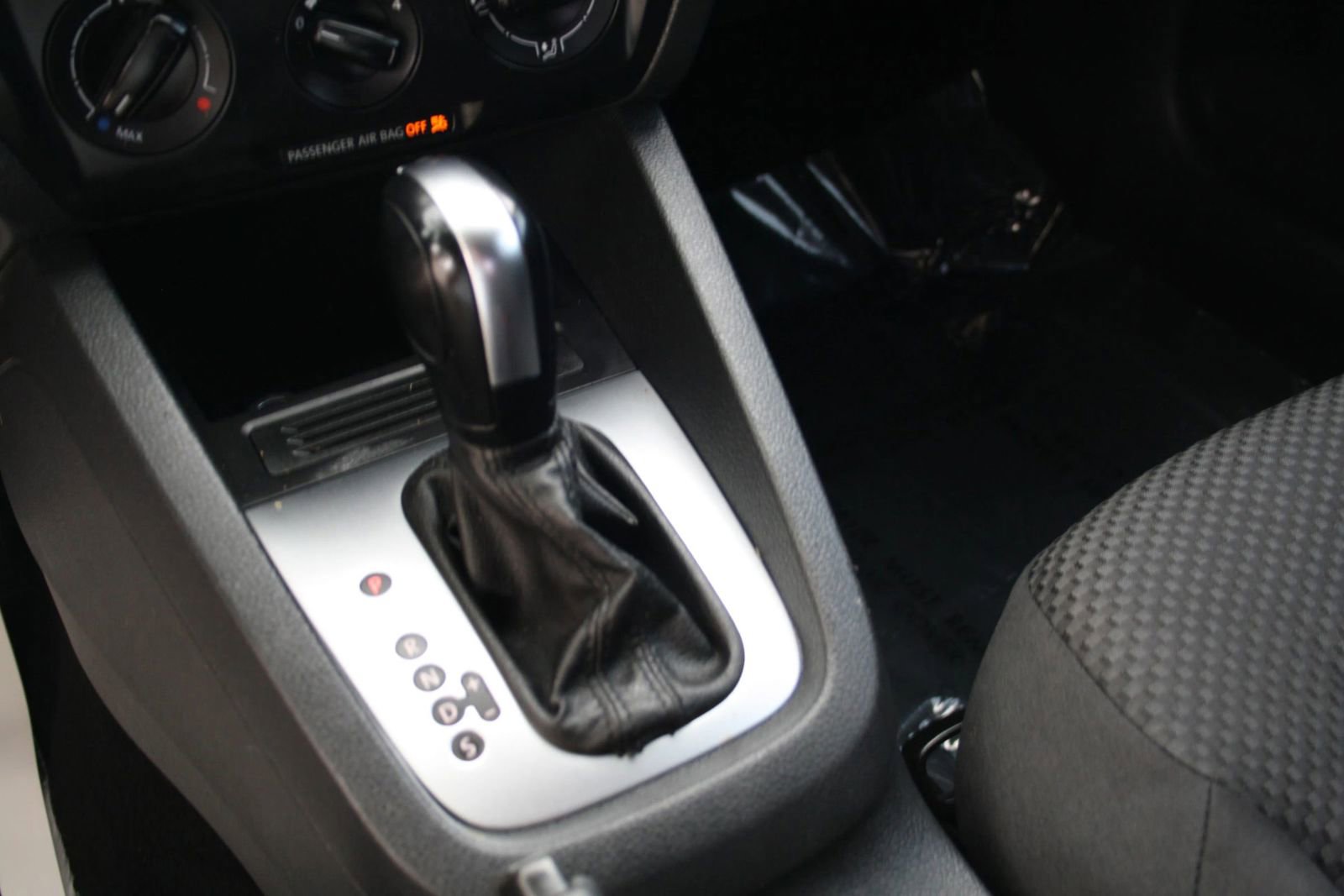 Used 2014 Volkswagen Jetta S image 21