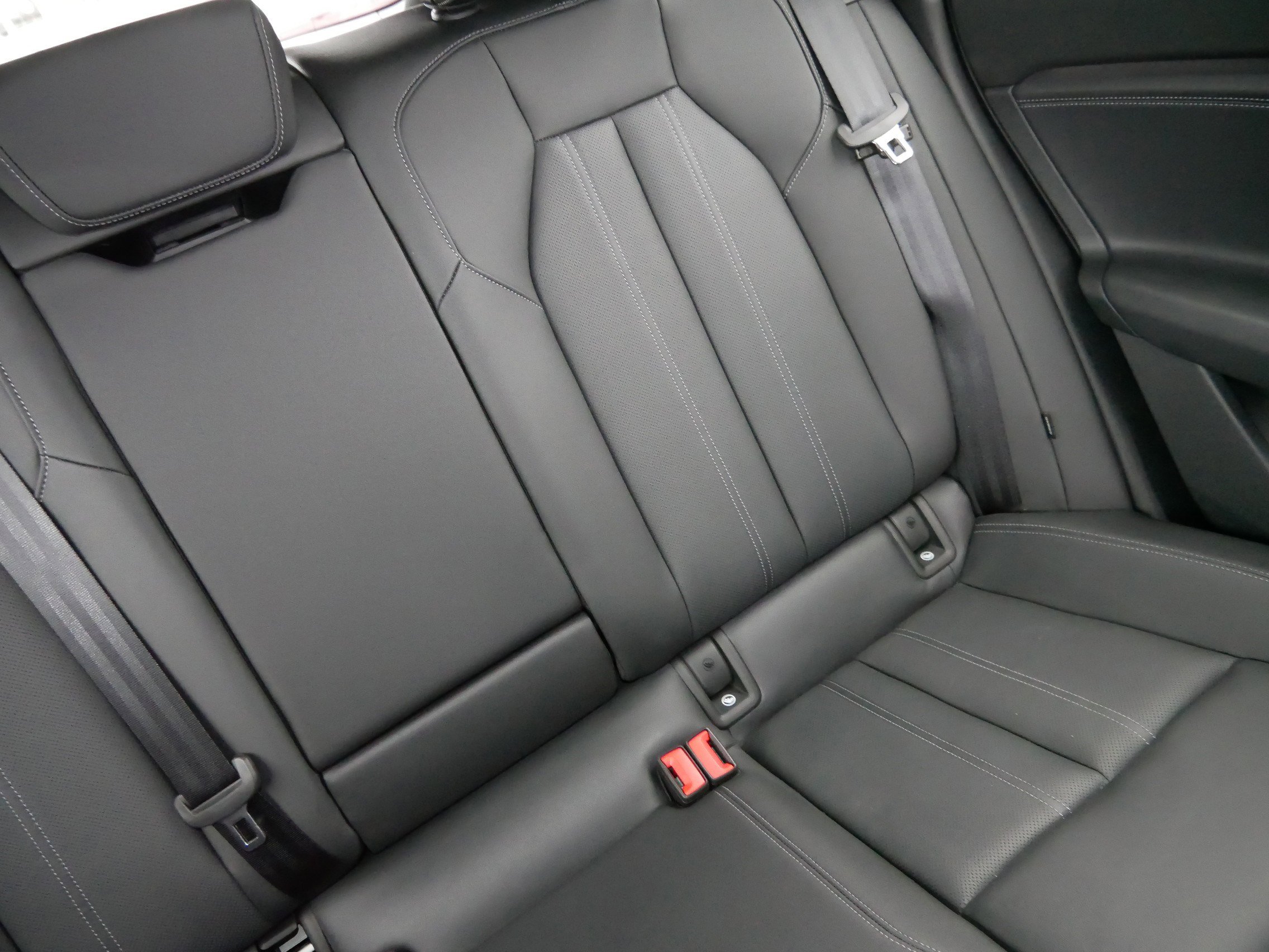 Used 2025 Audi Q6 e-tron Premium Plus w/ Premium Plus image 14