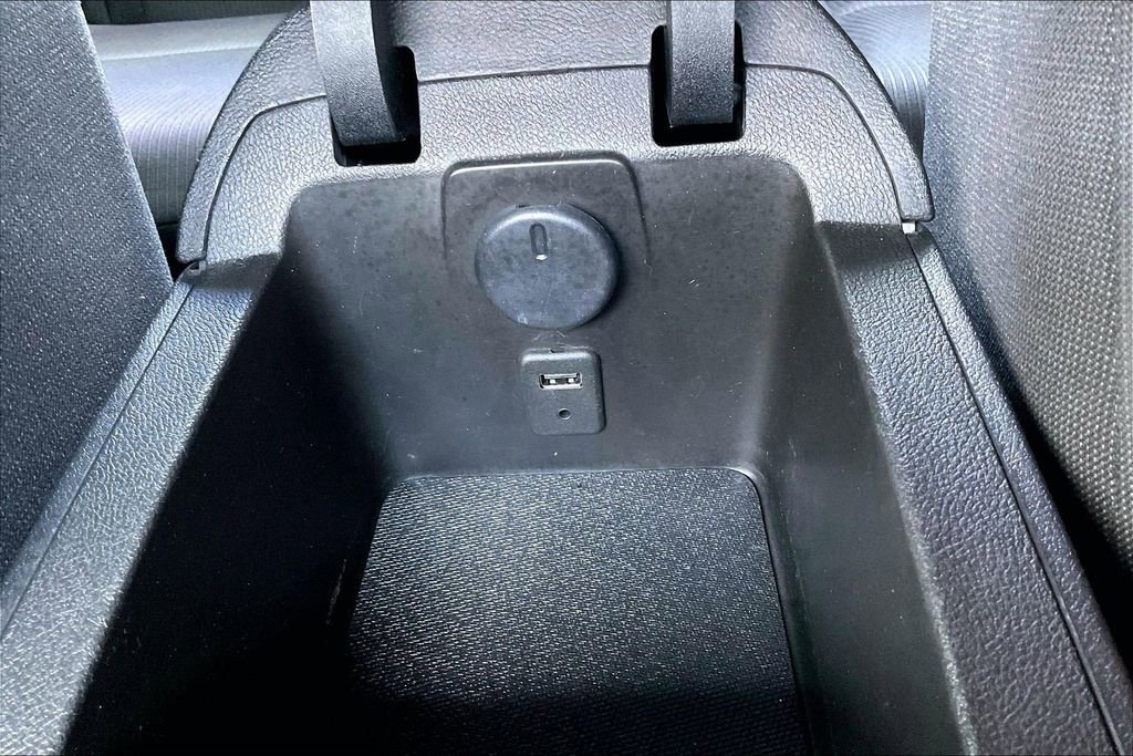 Used 2015 Chevrolet Camaro LT image 31