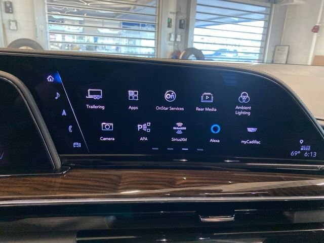 Used 2023 Cadillac Escalade ESV Premium Luxury Platinum AWD/4WD image 23