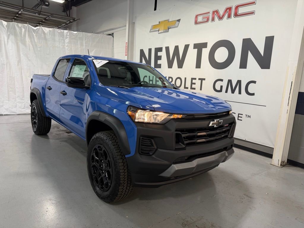New 2026 Chevrolet Colorado Trail Boss AWD/4WD image 2