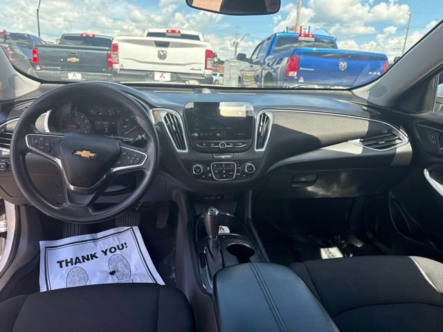 Used 2019 Chevrolet Malibu LT FWD image 13