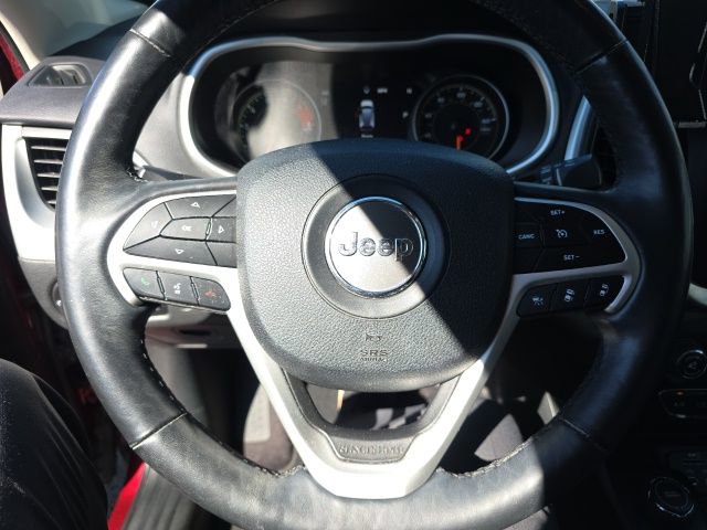 Used 2018 Jeep Cherokee Limited w/ Technology Group image 9