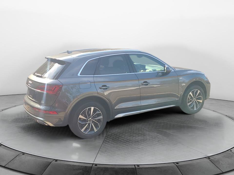 Used 2023 Audi Q5 2.0T Premium Plus w/ Premium Plus Package AWD/4WD image 7