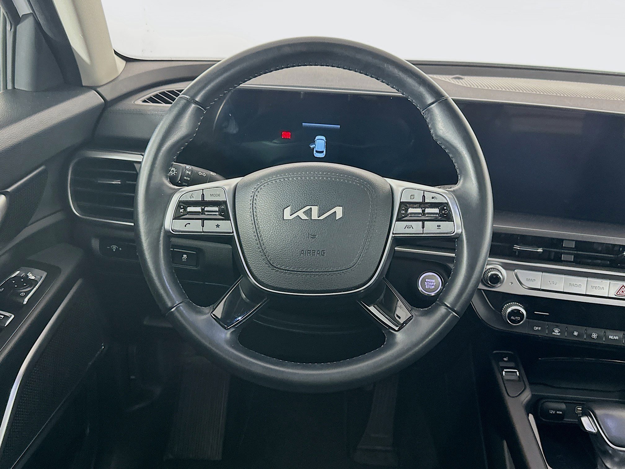 Used 2025 Kia Telluride S FWD image 18
