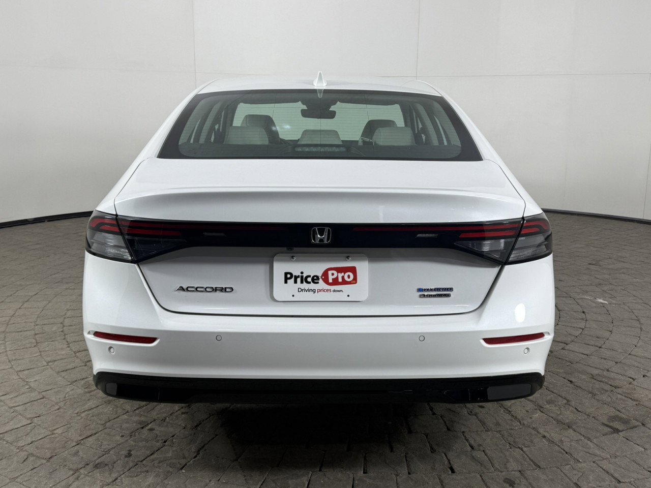 Used 2024 Honda Accord Touring image 6