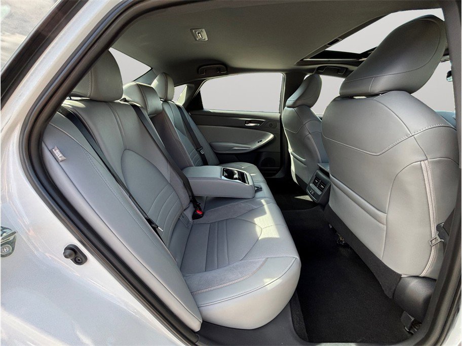 Used 2020 Toyota Avalon XSE FWD image 41