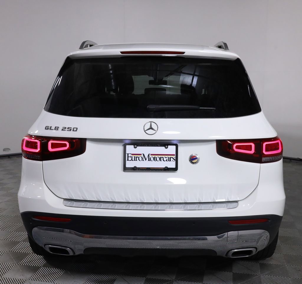 Used 2023 Mercedes-Benz GLB 250 image 5