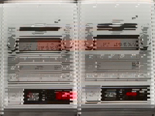 Used 2010 Toyota Tacoma PreRunner image 10