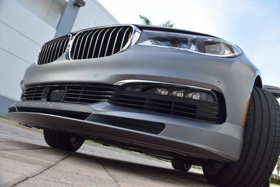 Used 2018 BMW ALPINA B7 xDrive w/ Luxury Rear Seating Package AWD/4WD image 12