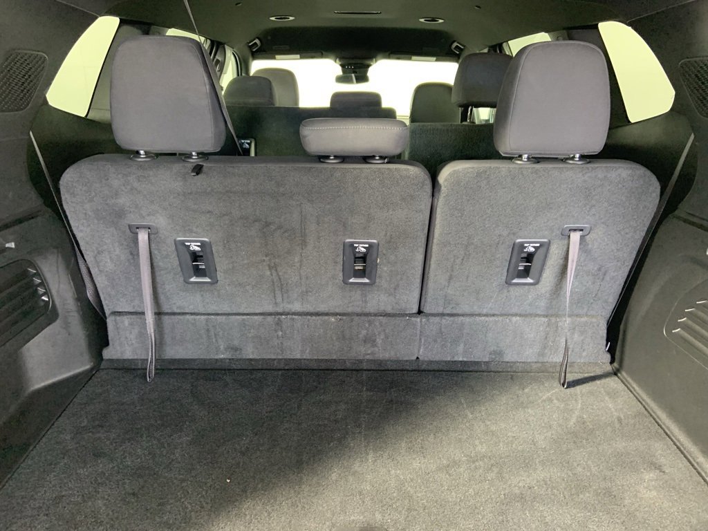 Used 2025 GMC Acadia Elevation image 18