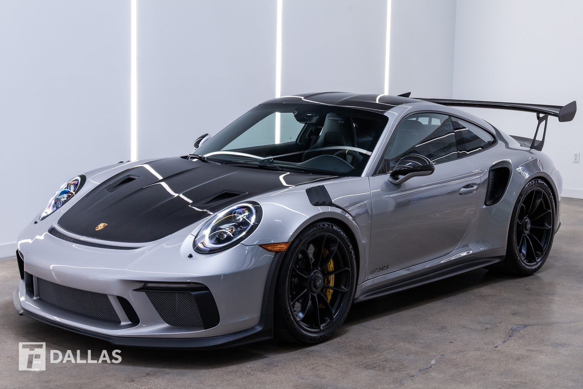 Used 2019 Porsche 911 GT3 RS RWD image 4