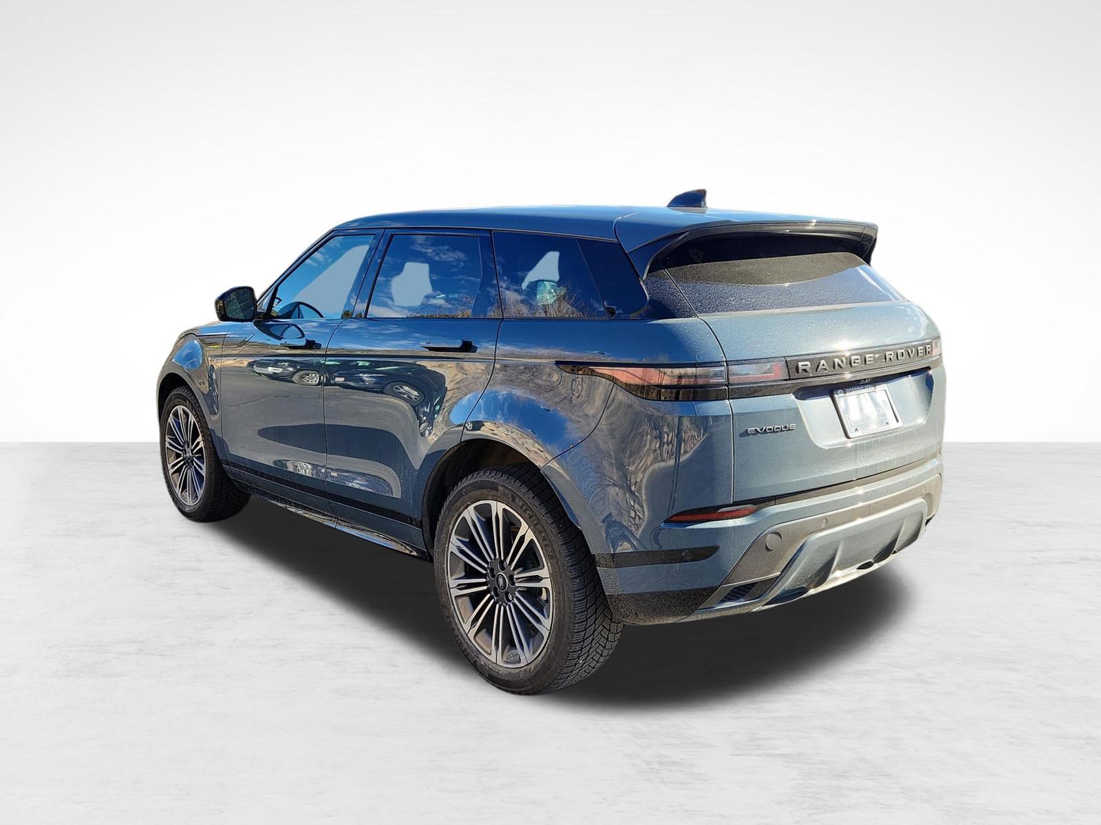 Used 2026 Land Rover Range Rover Evoque Dynamic SE image 3