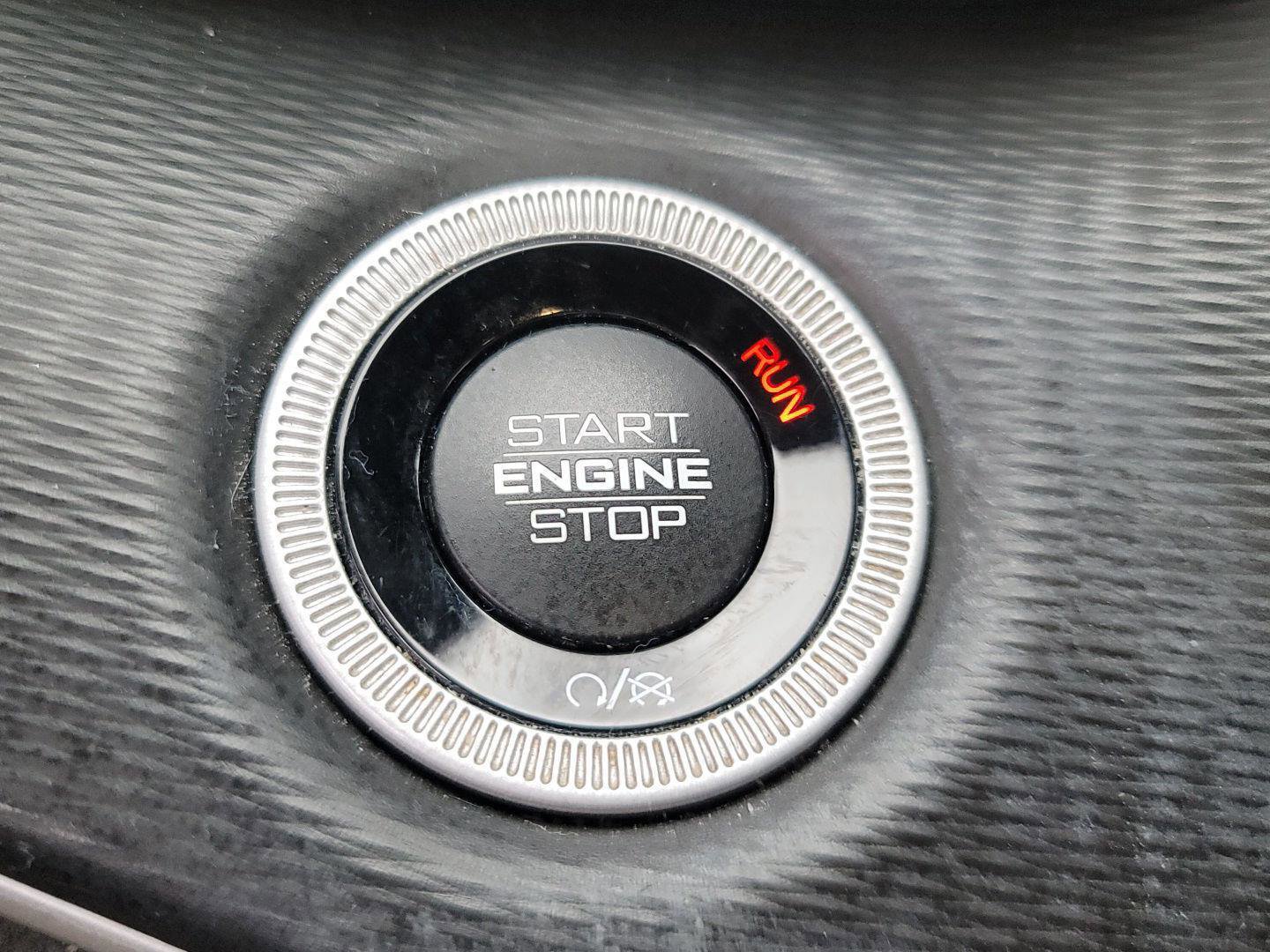 Used 2023 Jeep Grand Cherokee Laredo w/ Luxury Tech Group I image 28