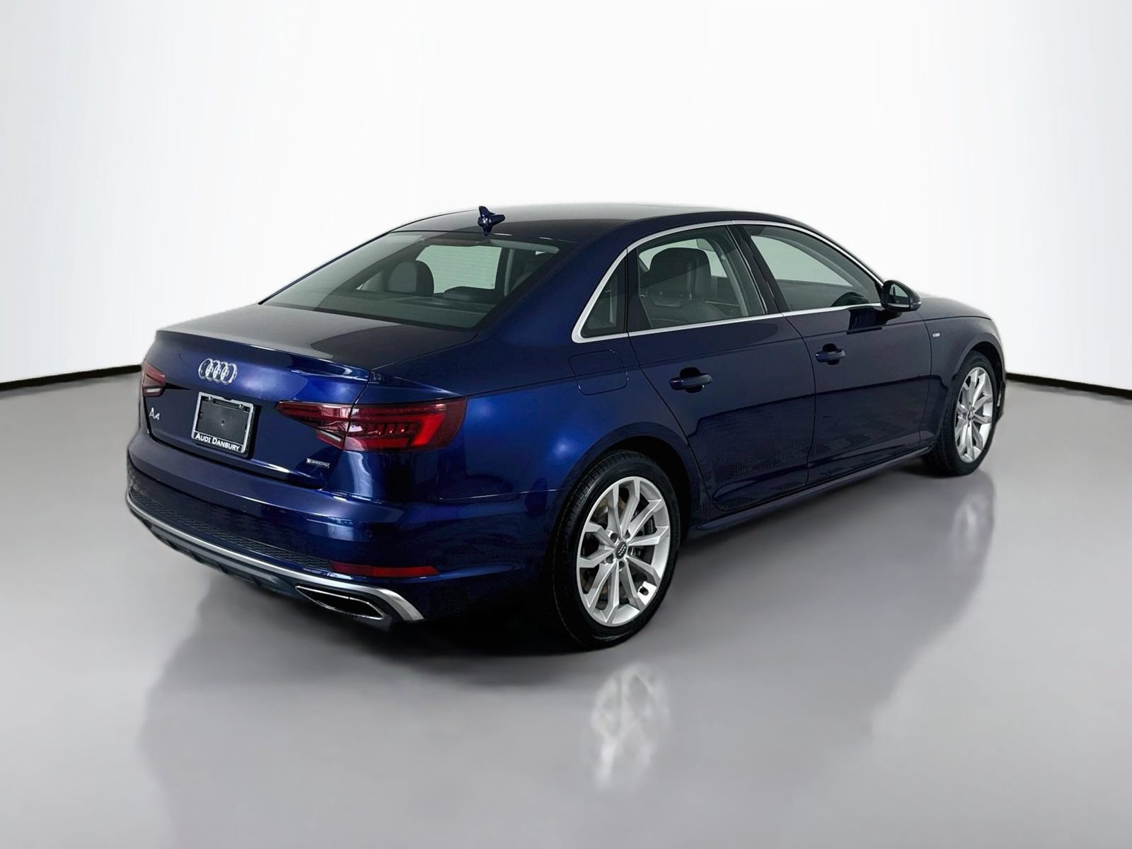 Used 2019 Audi A4 2.0T Prestige w/ Prestige Package AWD/4WD image 9