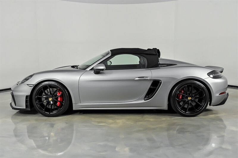 Used 2022 Porsche 718 Boxster Spyder RWD image 13