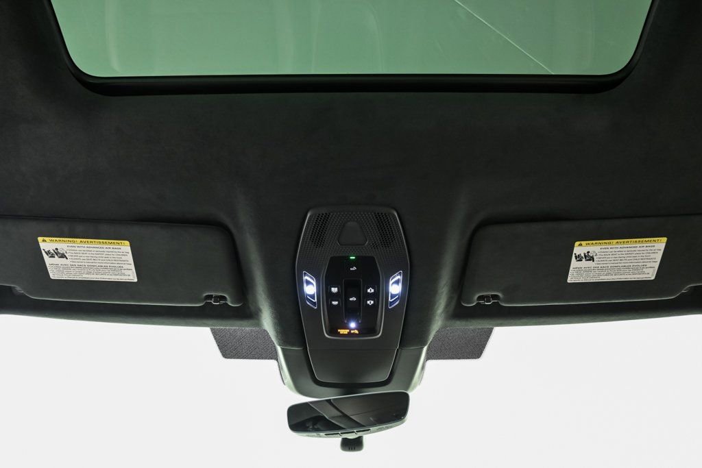 New 2025 Porsche Macan Turbo Electric image 21