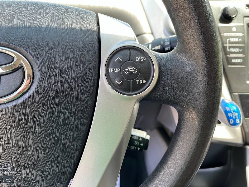 Used 2013 Toyota Prius V Three FWD image 16