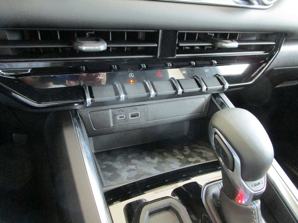New 2026 GMC Canyon Elevation RWD image 32