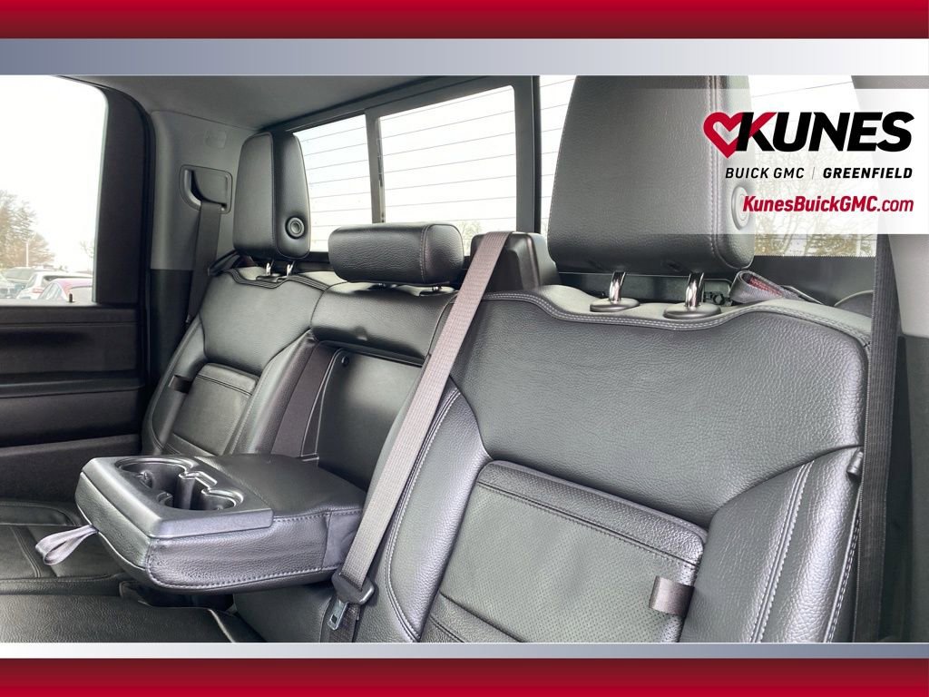 Used 2023 GMC Sierra 3500 Denali w/ Denali Black Diamond Edition image 31