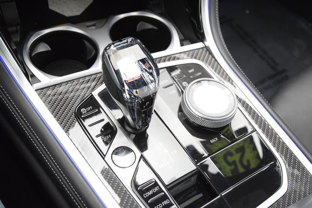 Used 2025 BMW M850i xDrive image 31