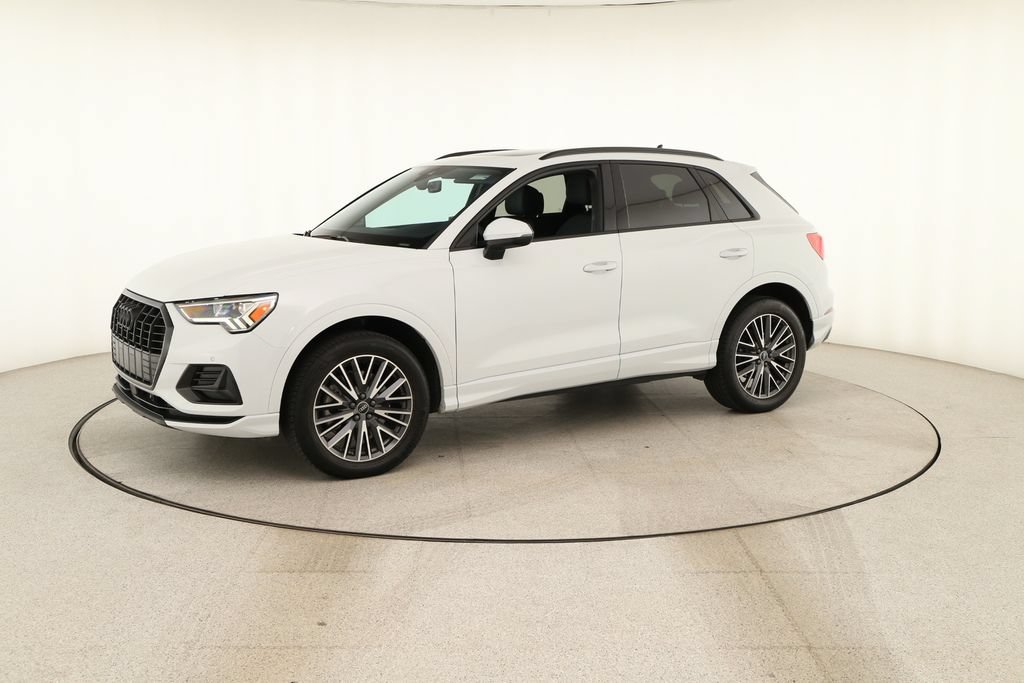 Certified 2023 Audi Q3 2.0T Premium w/ Convenience Package AWD/4WD image 13